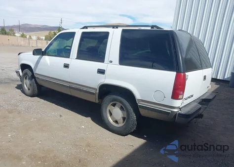 1999 GMC Yukon Sle из США, поврежденный, VIN 1GKEK13R7XJ714345